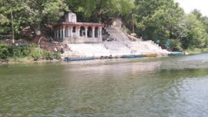 River behind someshwar temple